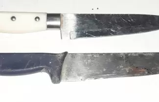 Intentaban forzar un cajero autom�tico con dos cuchillos y terminaron demorados