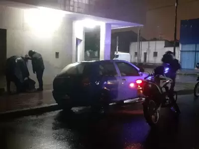 Ten�a libertad condicional y fue sorprendido intentando robar un auto
