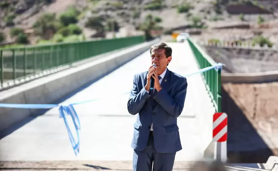 Purmamarca: qued inaugurado el puente sobre el Ro Grande