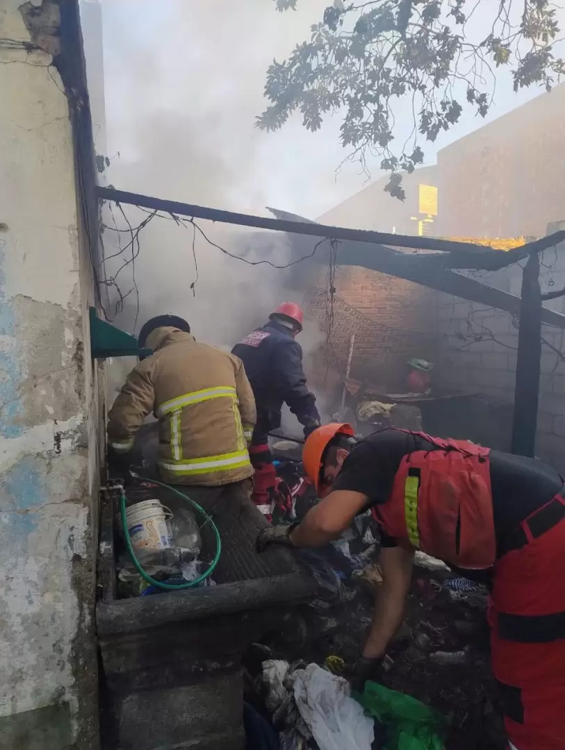 Se les cay el bracero y se les incendi la casa en Jujuy