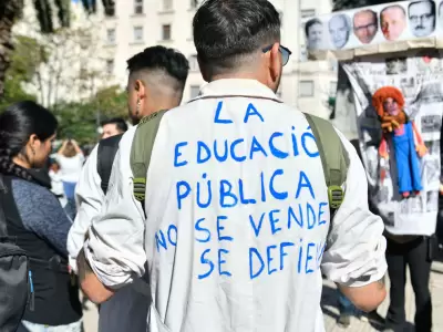Educaci�n p�blica - Universidades - Universidad
