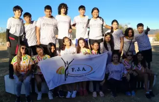 Atletas juje�os en la provincia de Sata