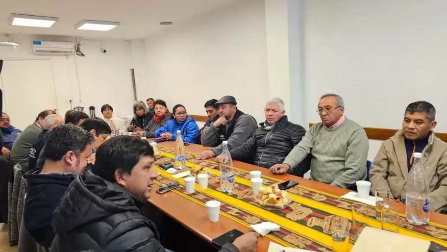Reunión gremios y gobierno
