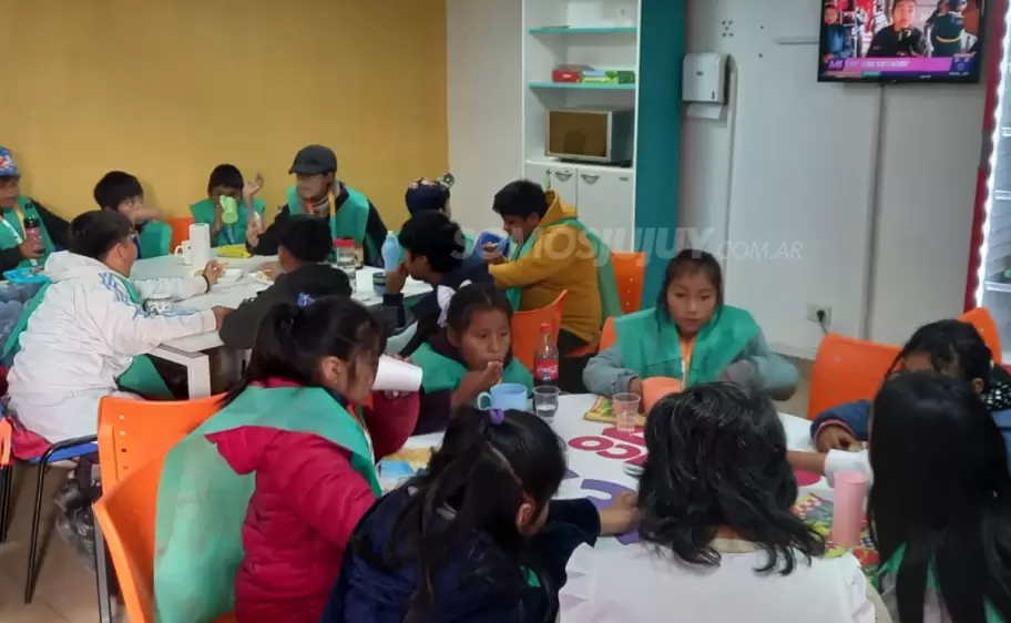Alumnos de la Escuela 394 de San Antonio, visitaron Radio Visión Jujuy