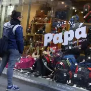 Día del Padre: las ventas cayeron 10,2% y creció la compra de regalos grupales
