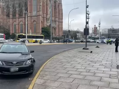 Atropell� a dos barrenderas