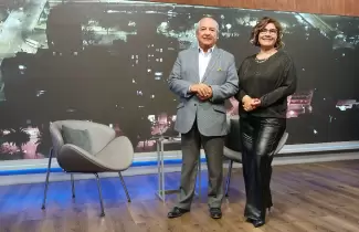 Detrs de las Noticias - Jorge Noceti y Claudio Figueroa