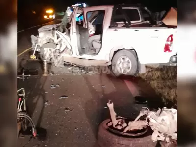 Choque frontal sobre ruta 34: dos camionetas colisionaron y hay personas atrapadas
