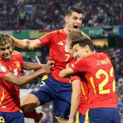 España venció a Francia y es finalista de la Eurocopa: jugará ante el ganador de Inglaterra-Países Bajos