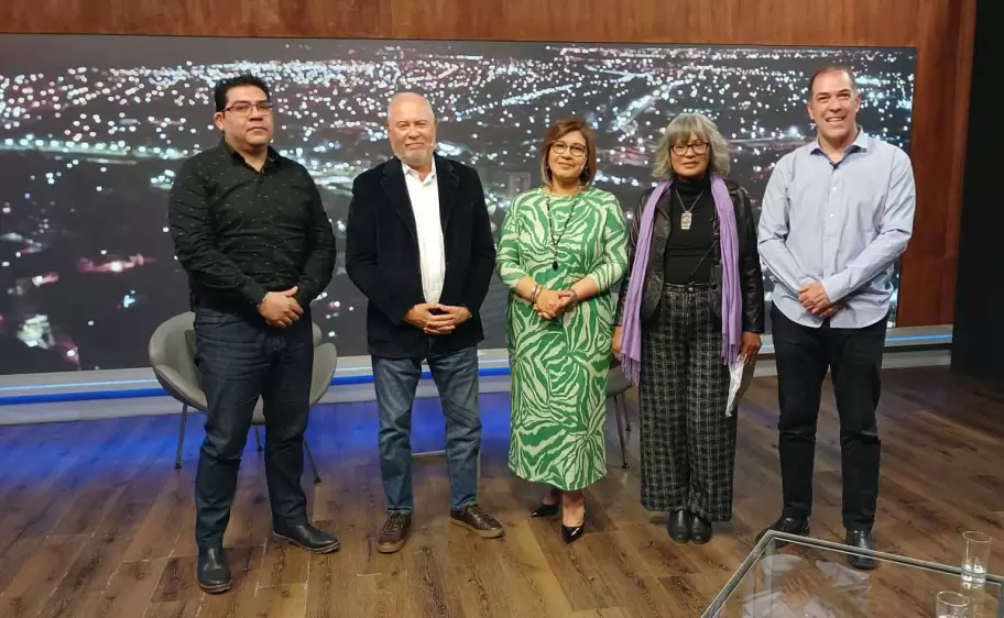 Detrs de las Noticias con los referentes de los gremios estatales de Jujuy