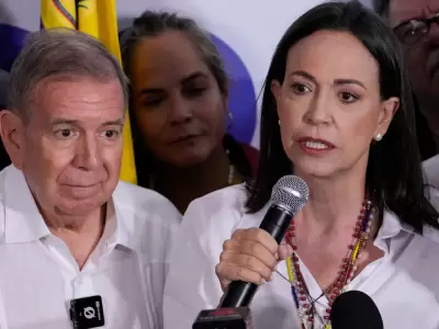 Gonz�lez Urrutia y Corina Machado