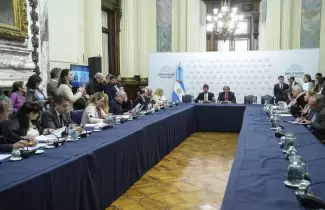 debate en plenario de comisiones en diputados