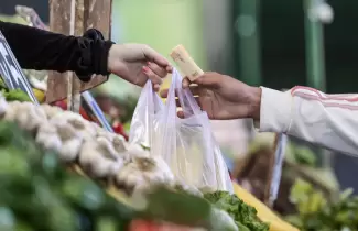 plata dinero compras verduleria