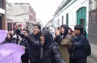 Protesta de alumnos del Colegio Nueva Generacion