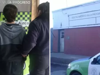 Una mujer apual a su hijo