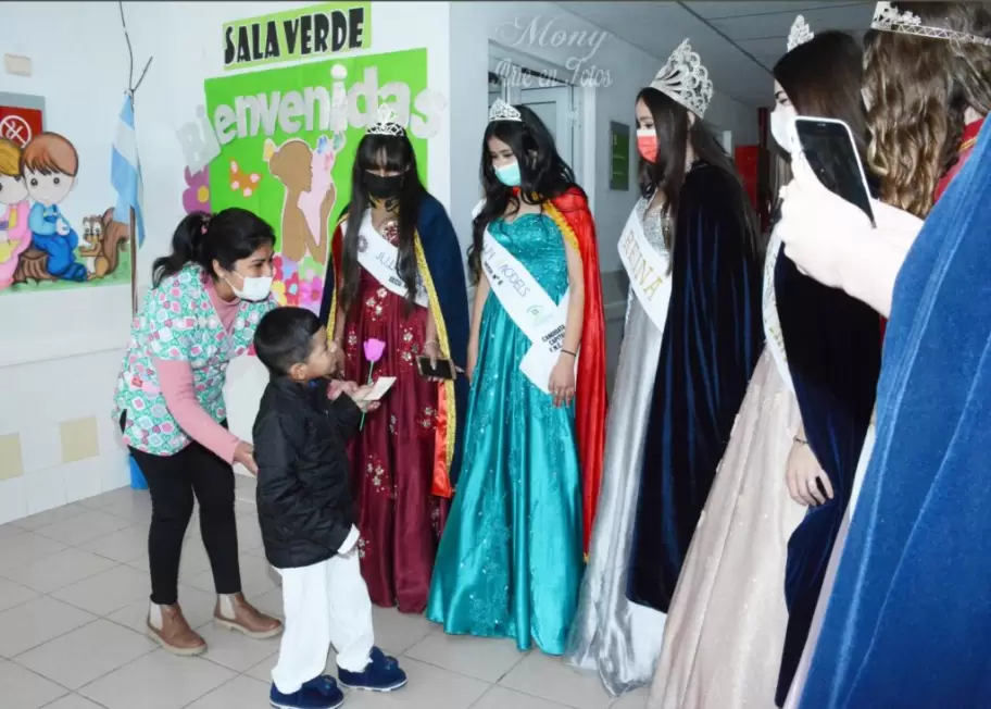 representantes en el hospital materno infantil