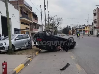 siniestro vial en almirante Brown al 2000