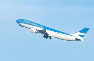 aerolineas arg