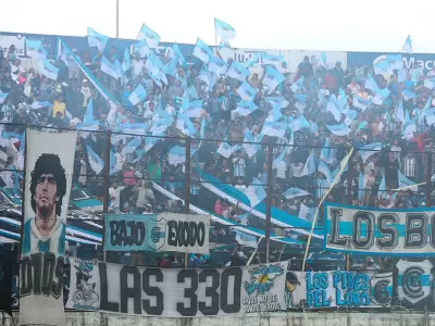 hinchada de gimnasia lobo norte