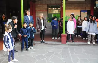 yoga en la escuela Marina Vilte