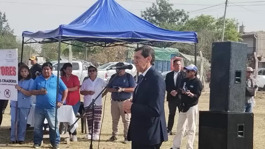 El gobernador Carlos Sadir en el lanzamiento de la campaa provincial de lucha contra el dengue