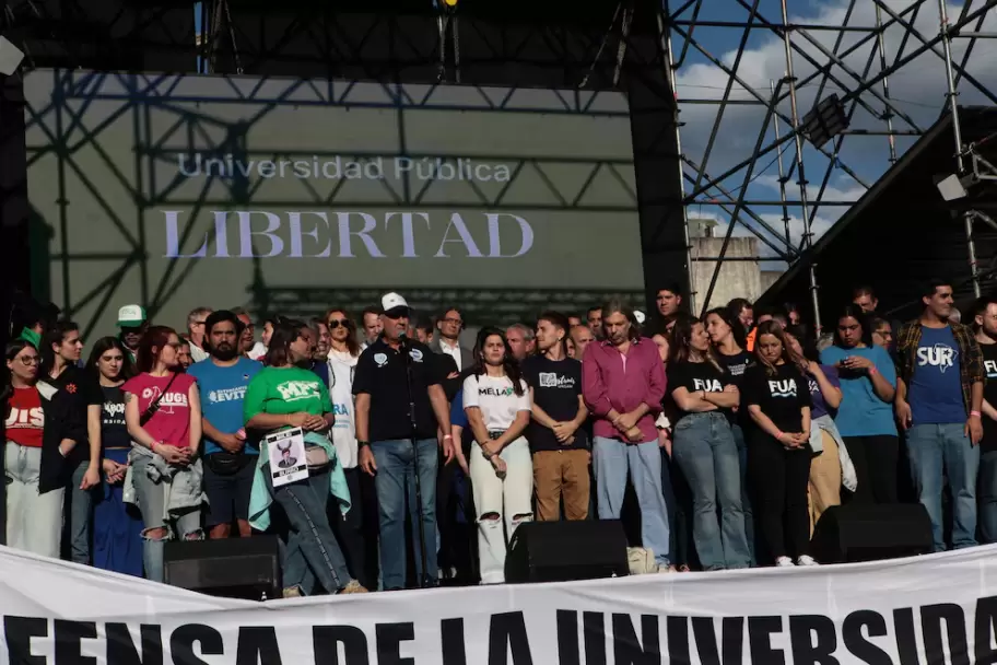 En Buenos Aires, los asistentes se congregaron frente al Congreso de la Nación