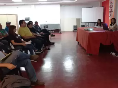 Reuni�n de gremios con la titular de la Dipec