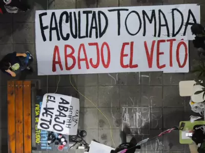 facultad de humanidades tomada