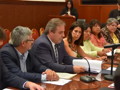 reunion de comision en la legislatura
