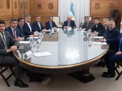 milei gobernadores pro