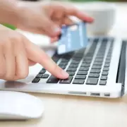 Las ventas online crecieron 40% en el primer semestre del año impulsadas por indumentaria y decoración