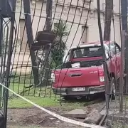 Choque en Casa de Gobierno: el conductor de la camioneta realizó una falsa denuncia por robo y fue arrestado