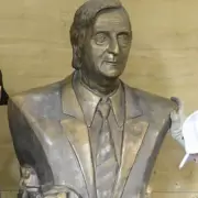 El Gobierno retir� el busto del expresidente N�stor Kirchner de una oficina de la ANSES