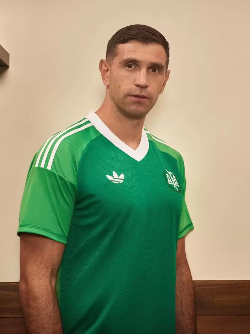 Dibu nueva camiseta arquero