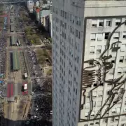 El Gobierno analiza cerrar y demoler el edificio con la imagen gigante de Evita en la 9 de Julio