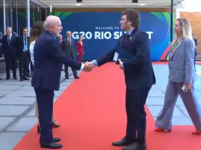 Lula Milei saludo