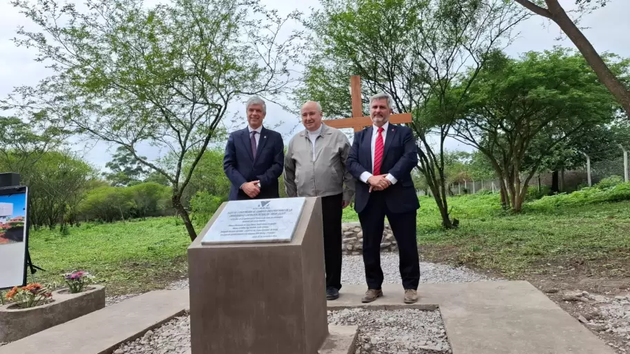 acto inaugural piedra fundacional ucasal