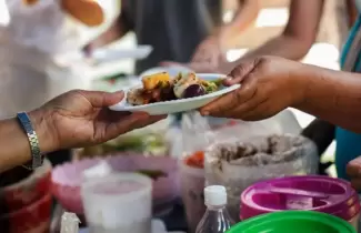 cena navide�a personas en situacion de calle