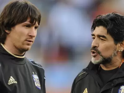 messi y maradona