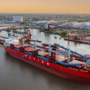 Una empresa que opera en la Hidrovía quiere invertir US$1000 millones en Vaca Muerta