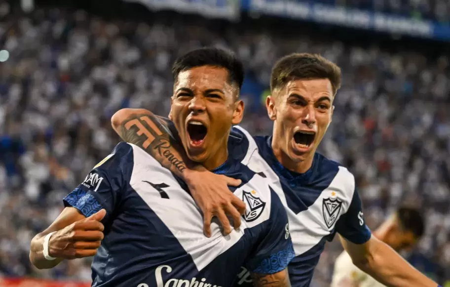 Escena del partido entre V�lez Sarsfield y Huracan donde se defini� la Liga Profesional de Futbol 2024.FOTO NA: Juan Foglia.