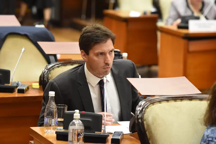 Diputado Adriano Morone