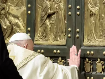 El papa Francisco abre la Puerta Santa