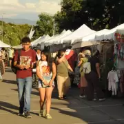 Inició "Ciudad Emprendedora 2025" con descuentos y propuestas locales para las fiestas
