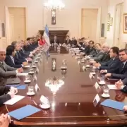Cinco gobernadores desdoblarán las elecciones para eludir la polarización entre Milei y Cristina Kirchner