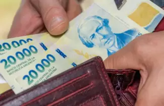 billetes de 10 y 20 mil