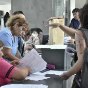 Educación: duplicaron la disponibilidad de turnos para la autenticación de títulos