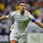 La "renovaci�n de oro" que acord� Cristiano Ronaldo para seguir otro a�o en Arabia Saudita: la fortuna que percibir� por d�a