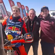 El argentino Luciano Benavides volvi� a ganar en motos y lucha por el podio en el Rally Dakar: "Es algo incre�ble"