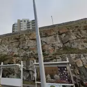 Murió un turista al caer más de 15 metros de un paredón en una playa de Mar del Plata